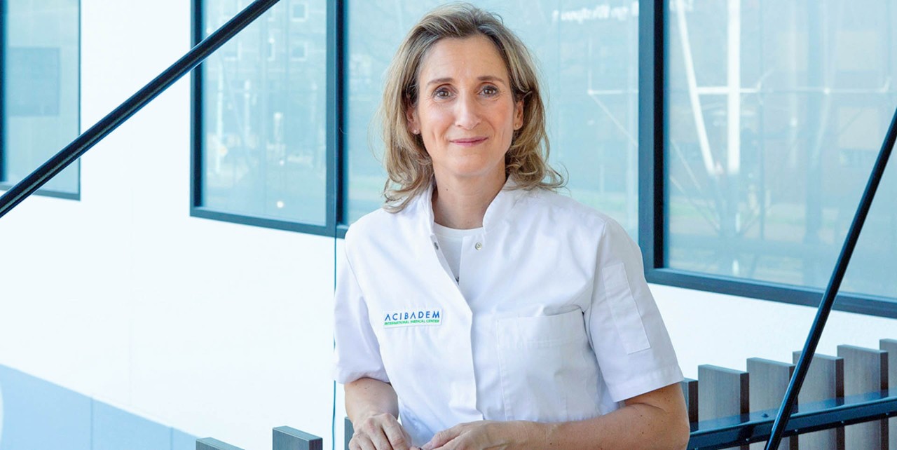 Ginny glimlachend portret